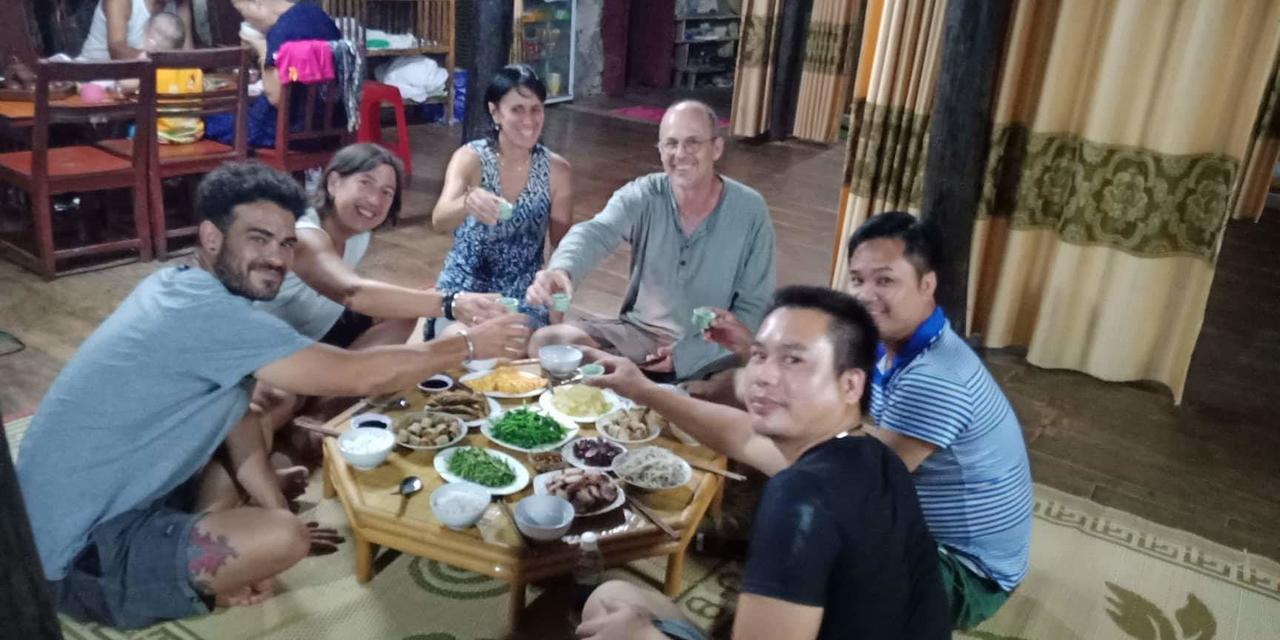 A Sy Ban Gioc Homestay - Lang Da Khuoi Ky Као Банг Екстериор снимка